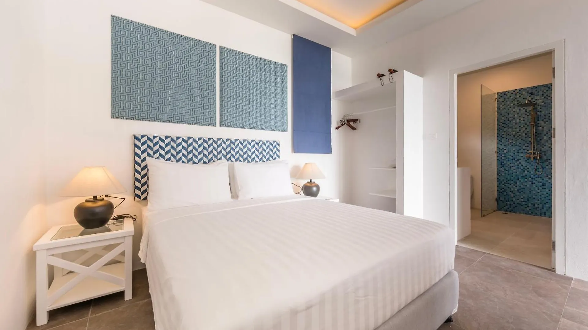 White&Blue Pool Villas Koh Tao